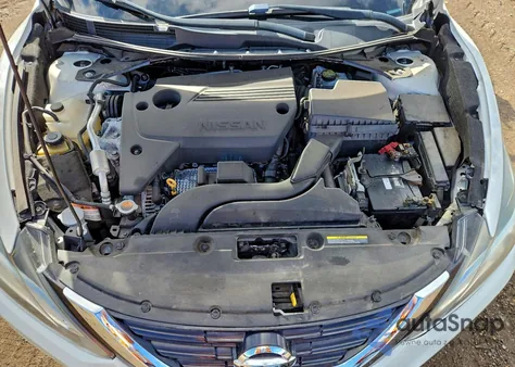 2018 Nissan Altima 2.5 из США, поврежденный, VIN 1N4AL3AP9JC225953